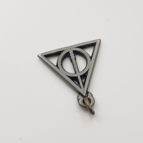 Harry Potter Deathly Hallows Pendant Triangle Geometric Symbol - Picture 4 of 6